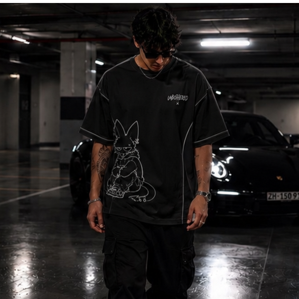 BLACK T-SHIRT